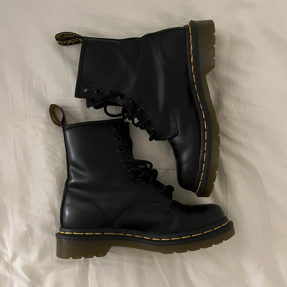 1460 Women’s Doc Martens